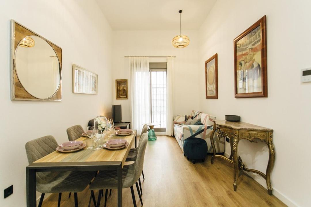Modern With Seasonal Swimming Pool- 1Bd 1Bth- Goyeneta Apartment Sevilla Exterior foto