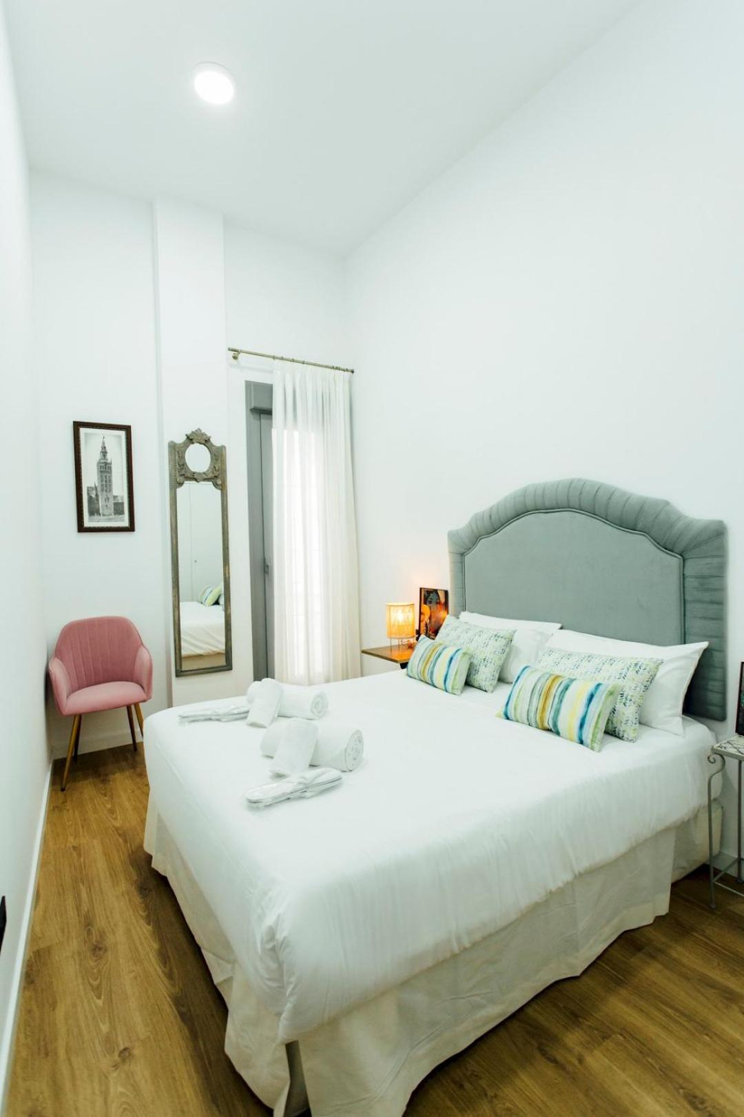 Modern With Seasonal Swimming Pool- 1Bd 1Bth- Goyeneta Apartment Sevilla Exterior foto